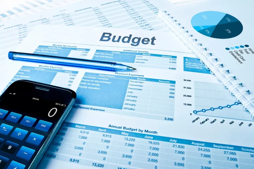 Budget Mensile Vs. Settimanale: Quale Metodo Funziona Meglio?