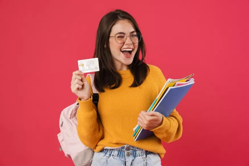 Conti correnti per studenti: vantaggi e svantaggi
