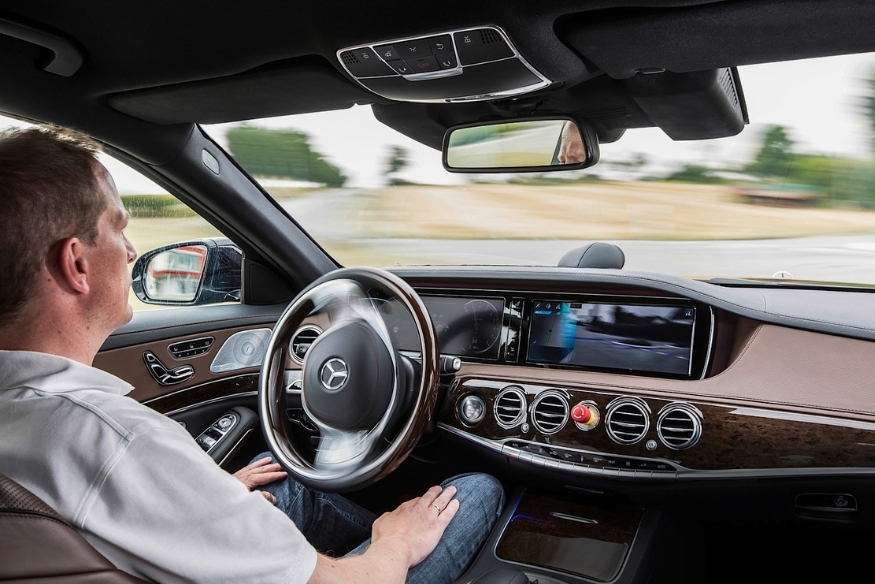 Mercedes-Benz Intelligent Drive