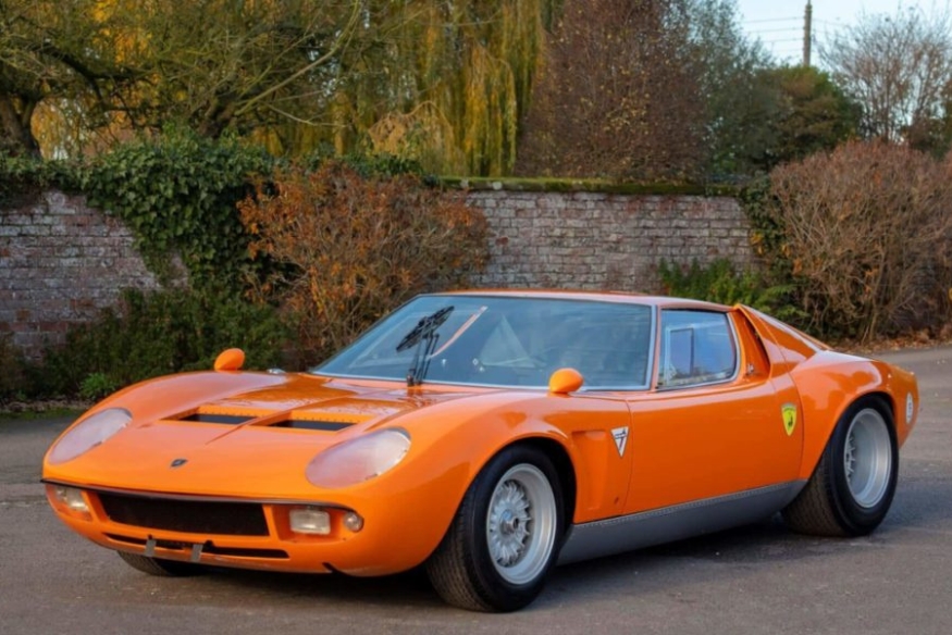 Lamborghini Miura (1966-1973)