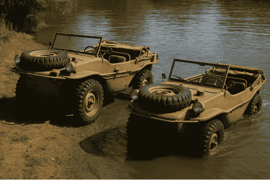 Dois veículos Volkswagen Schwimmwagen militares anfíbios entrando na água durante a Segunda Guerra.